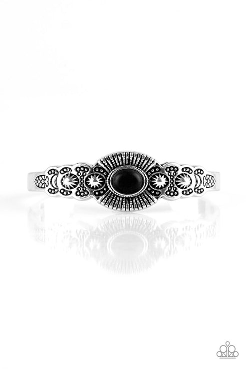 Paparazzi  Wide Open Mesas - Black  Bracelet