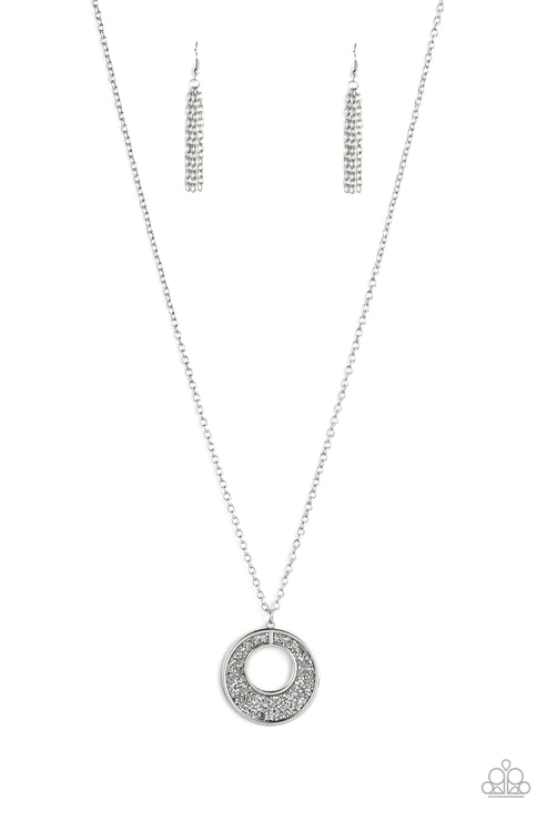 Paparazzi  Glitzy Glow - Silver  Necklace