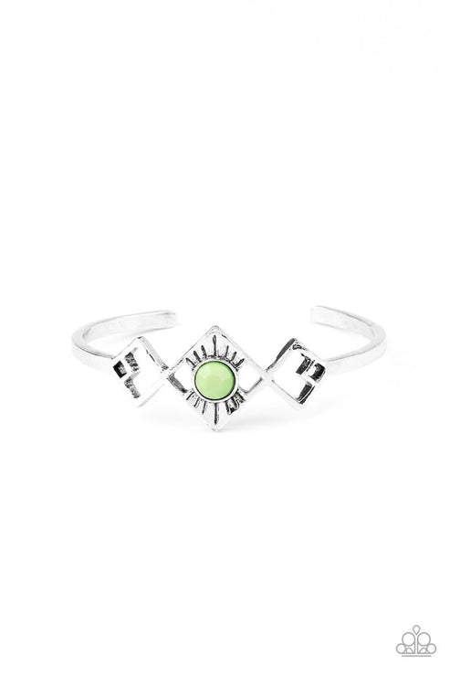 Paparazzi  Dainty Deco - Green  Bracelet