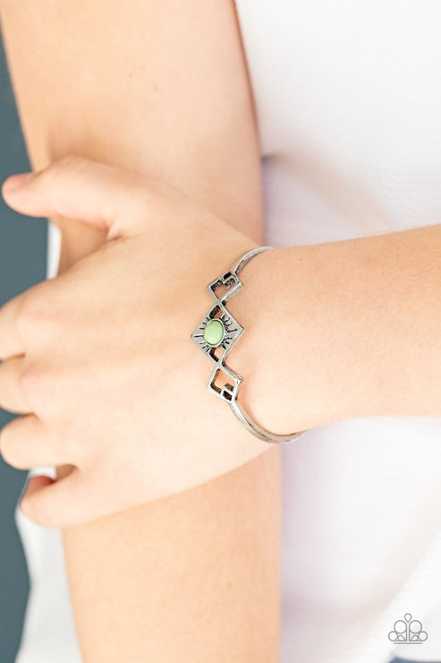 Paparazzi  Dainty Deco - Green  Bracelet