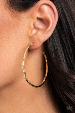 Paparazzi  Unregulated - Gold  Earrings