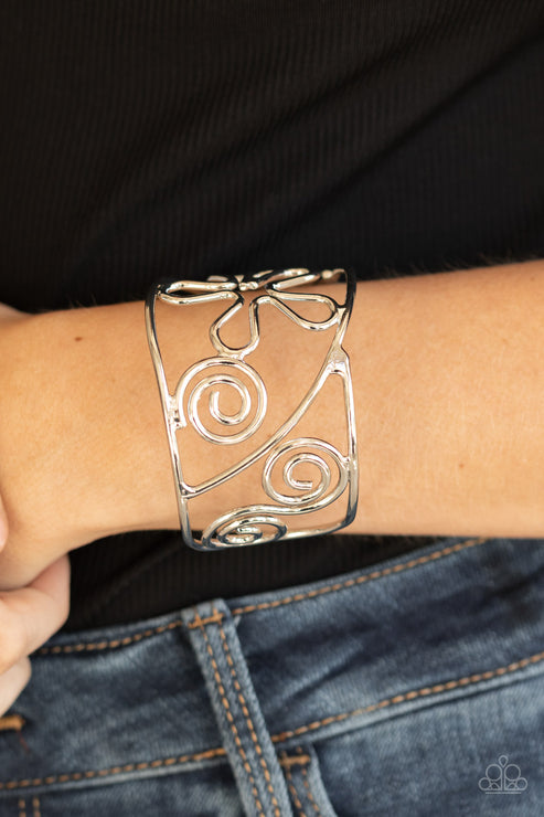 Paparazzi  Groovy Sensations - Silver  Bracelet