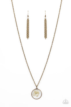 Paparazzi  Tea Party Tease - Brass  Necklace