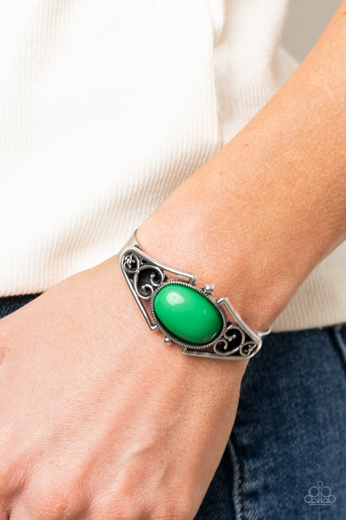 Paparazzi  Springtime Trendsetter - Green  Bracelet