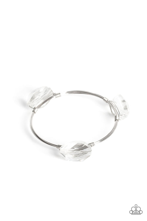 Paparazzi  Galactic Getaway - White  Bracelet