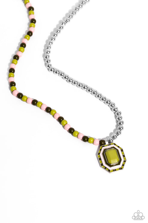 Paparazzi  Contrasting Candy - Green  Necklace