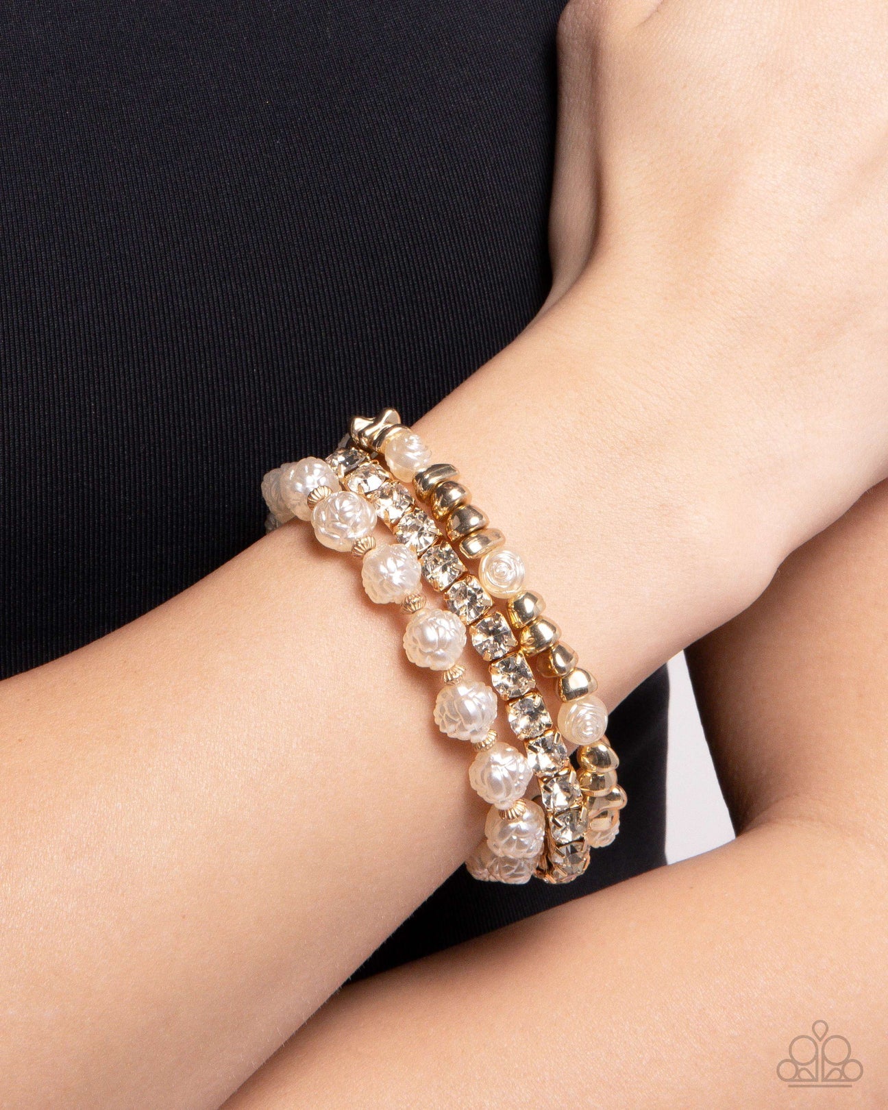 PAPARAZZI "FAIR FLORALS" GOLD BRACELET