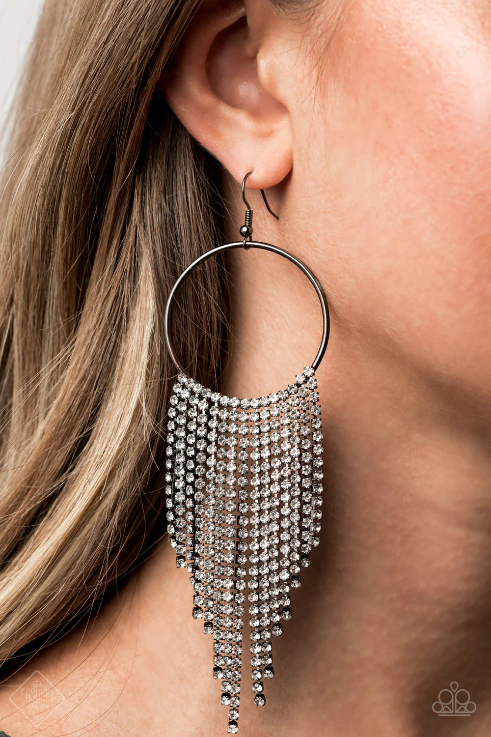 Paparazzi Earring ~ Streamlined Shimmer - Black