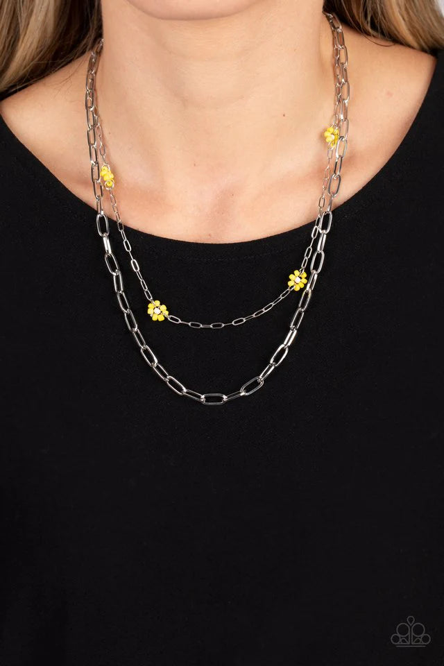 Paparazzi Necklace ~ Bold Buds - Yellow