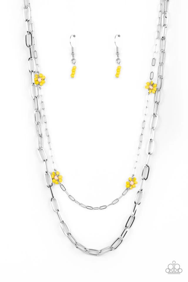 Paparazzi Necklace ~ Bold Buds - Yellow