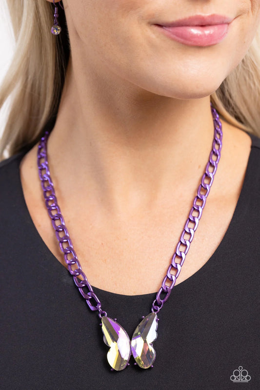 PAPARAZZI "FASCINATING FLYER" PURPLE NECKLACE