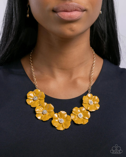 PAPARAZZI "FLORAL FAVOR" YELLOW NECKLACE