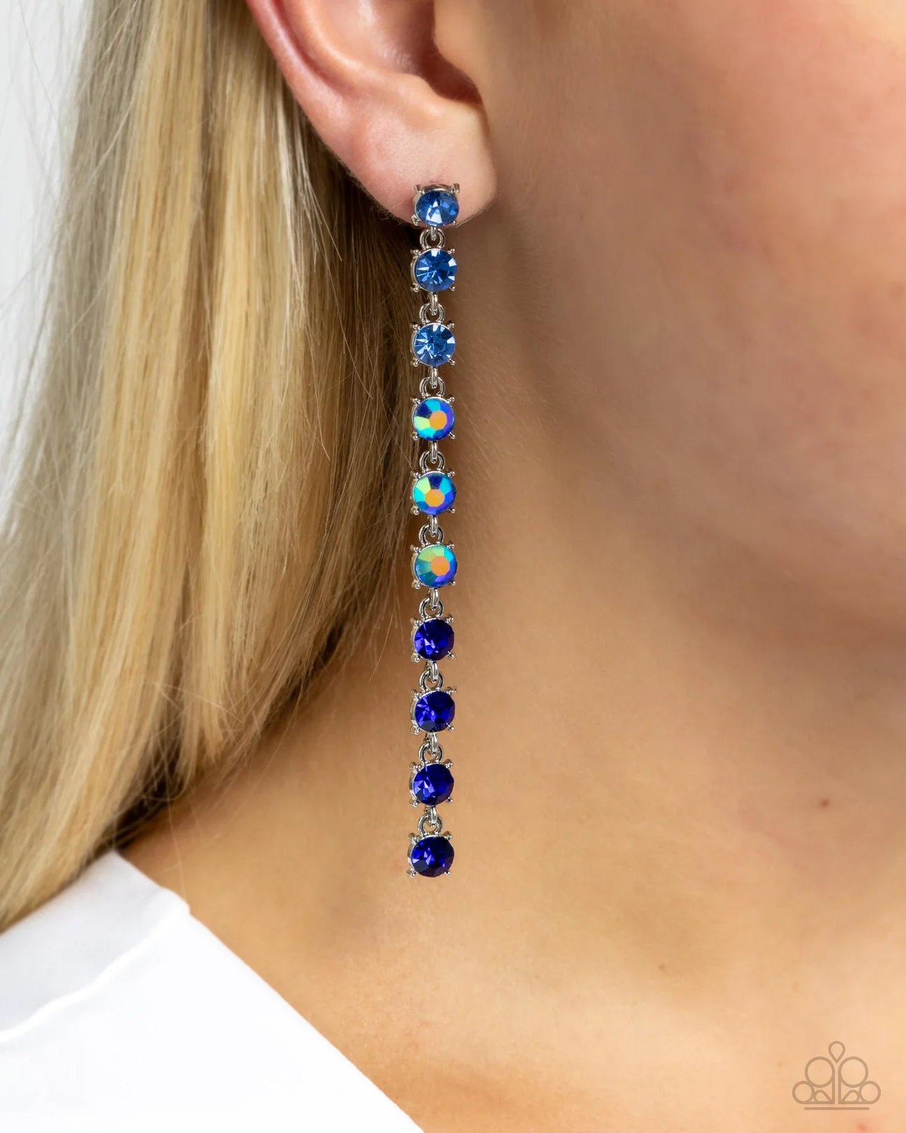 PAPARAZZI "OPULENT OMBRÉ" BLUE POST EARRINGS