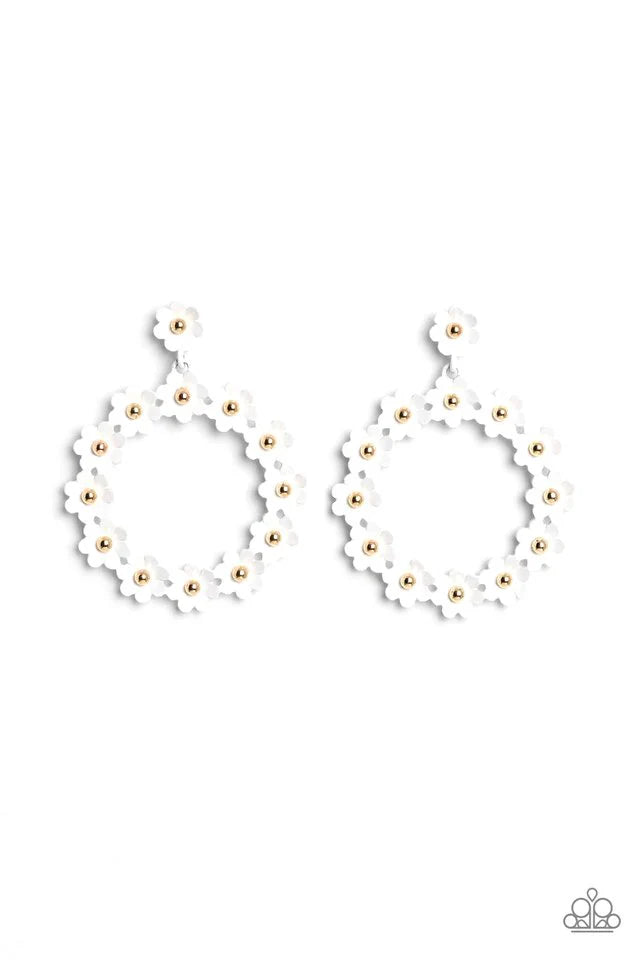 Paparazzi Earring ~ Daisy Meadows - White