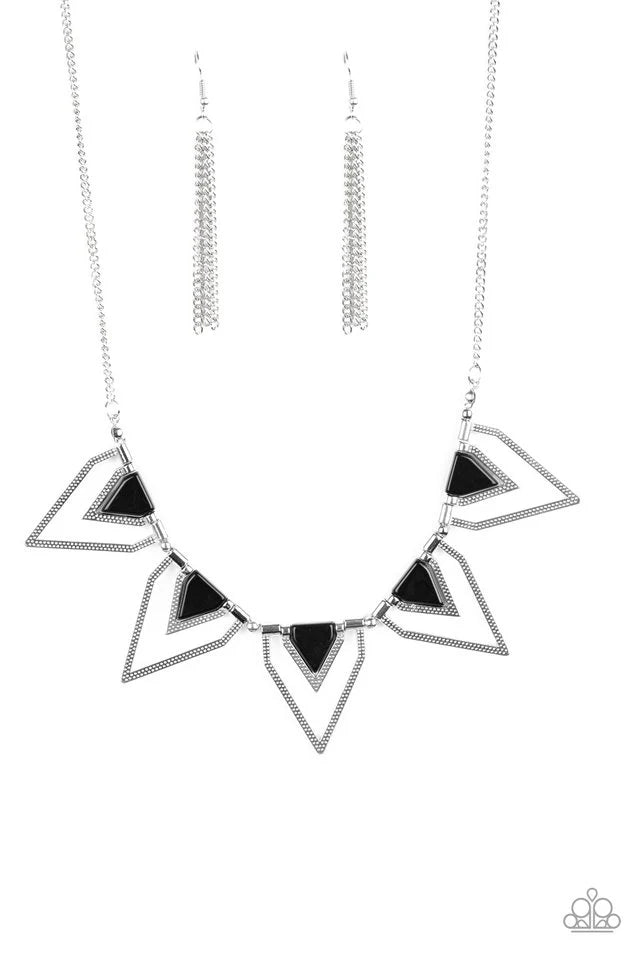 Paparazzi Necklace ~ The Pack Leader - Black