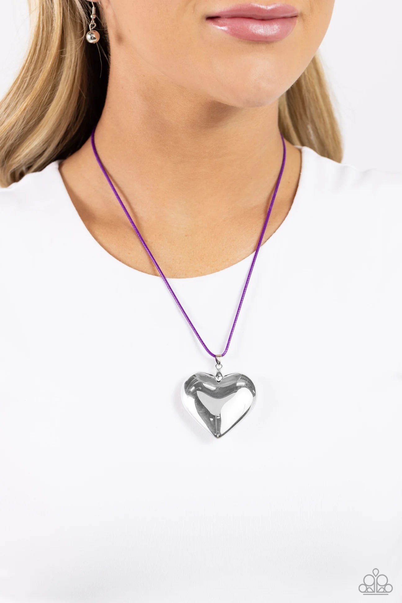 PAPARAZZI "DEVOTED DAZE" PURPLE NECKLACE