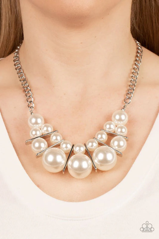 Paparazzi Necklace ~ Challenge Accepted - White