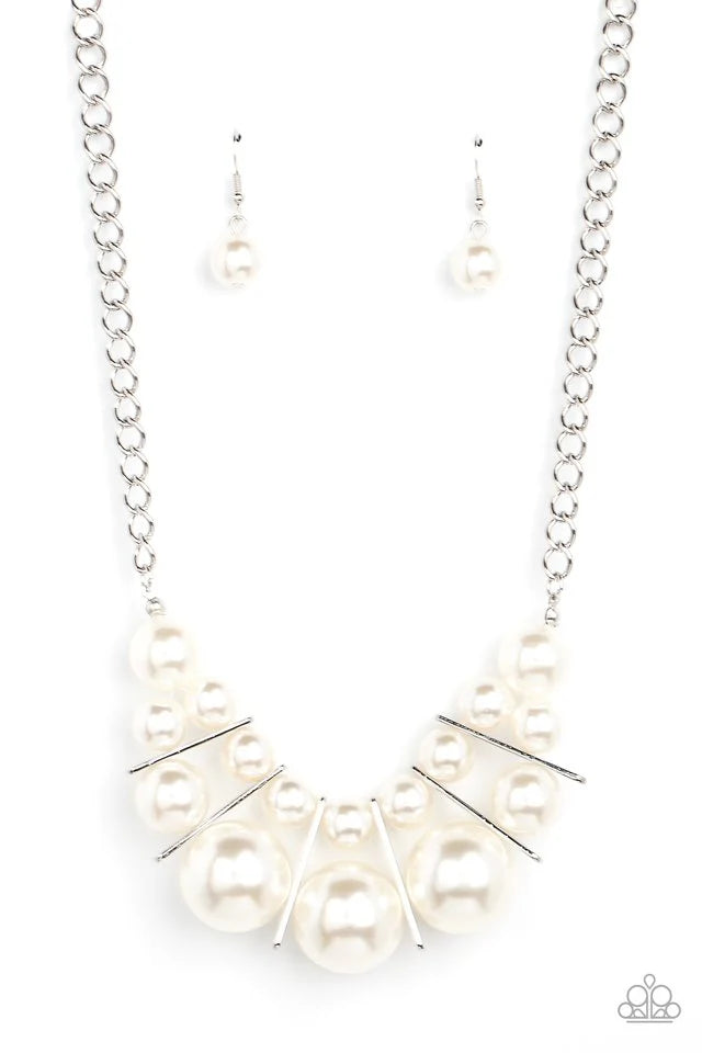 Paparazzi Necklace ~ Challenge Accepted - White