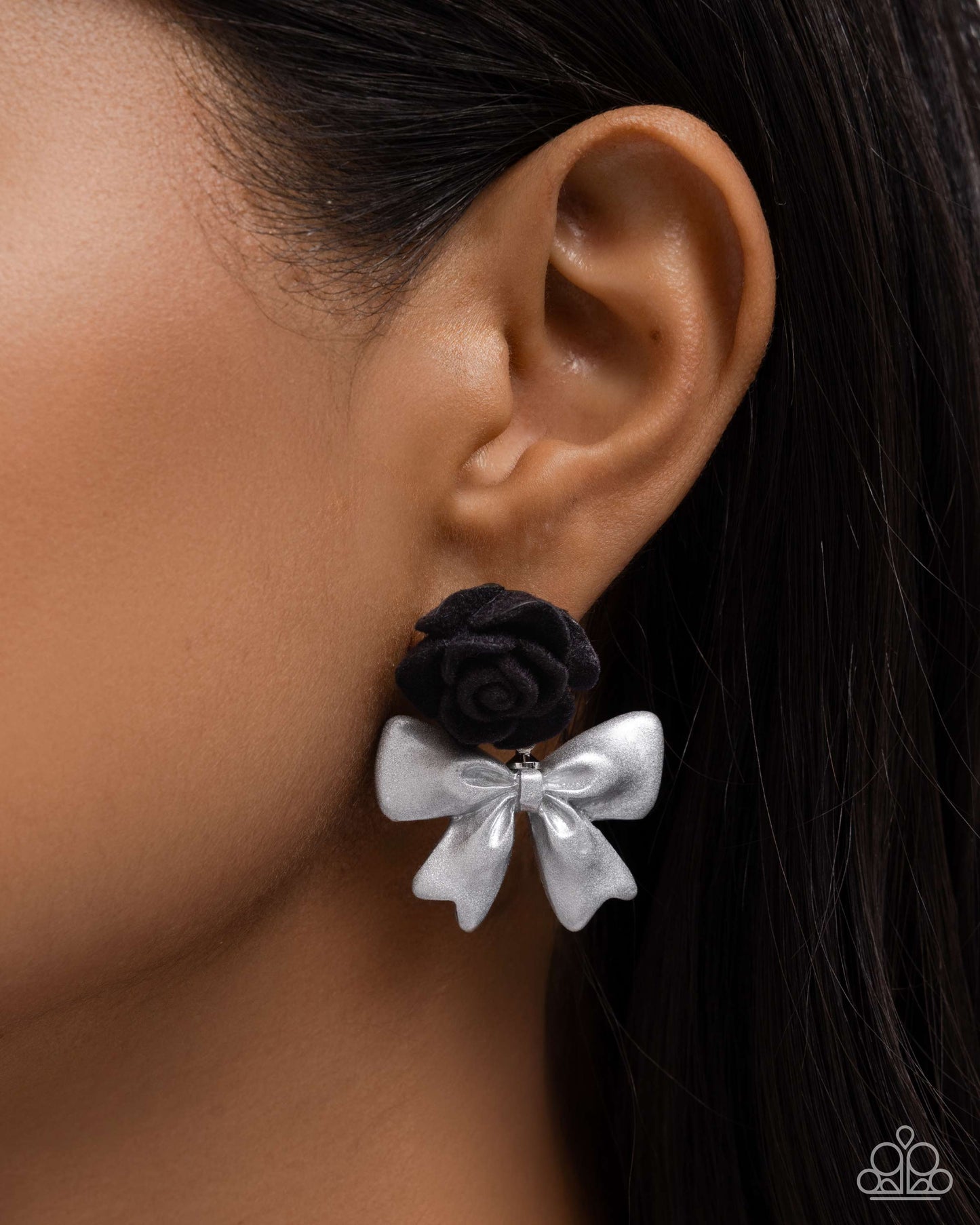 Paparazzi Rosette Rarity Post Earrings