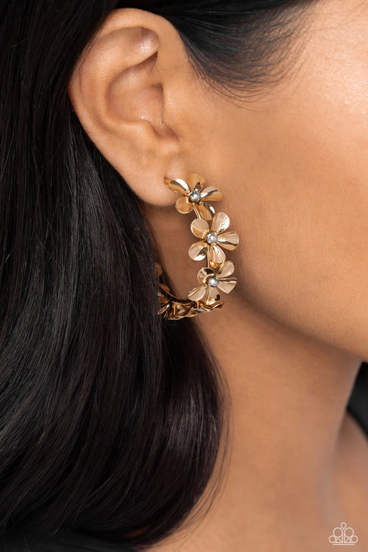 PAPARAZZI "FLORAL FLAMENCO" GOLD POST EARRINGS