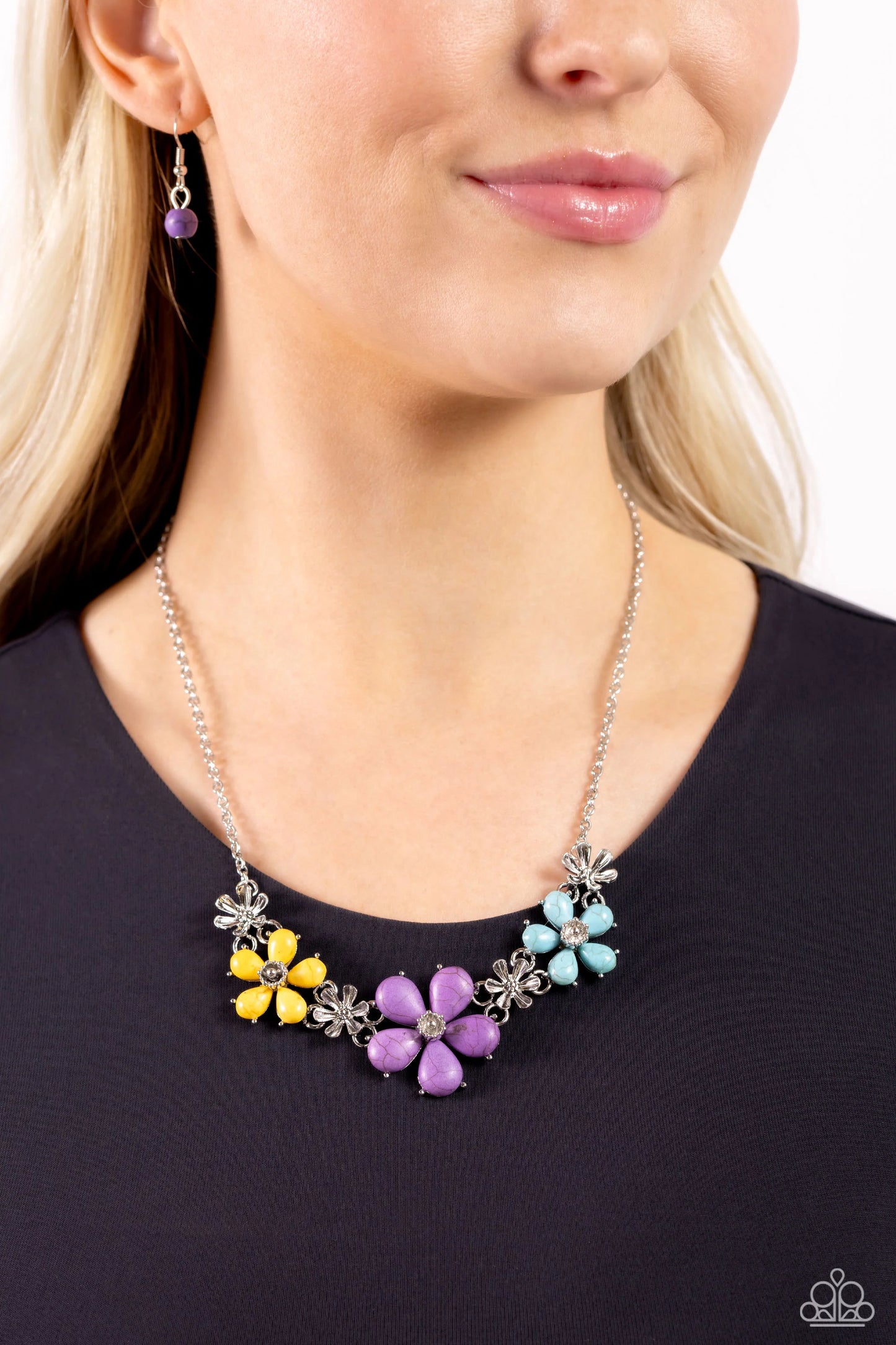 Paparazzi Growing Garland - Purple Necklace