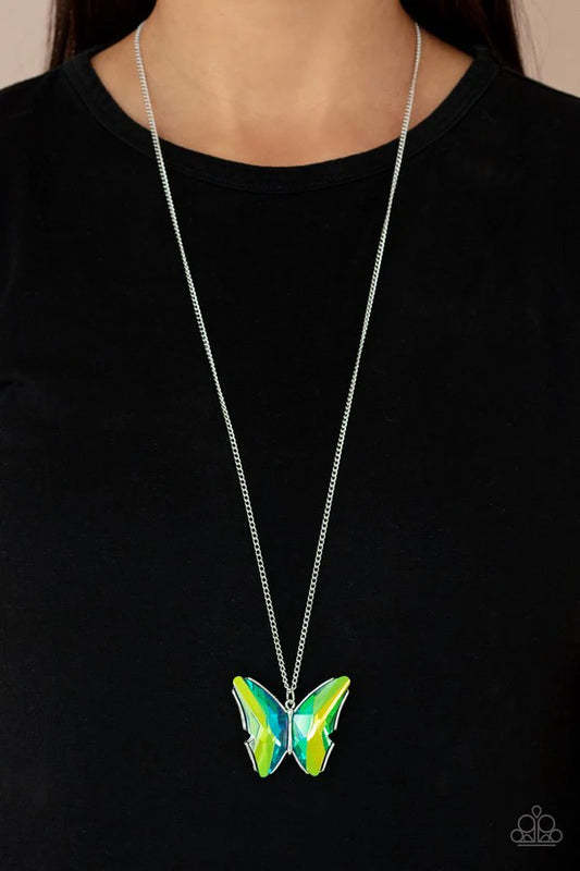 Paparazzi Necklace ~ The Social Butterfly Effect - Green