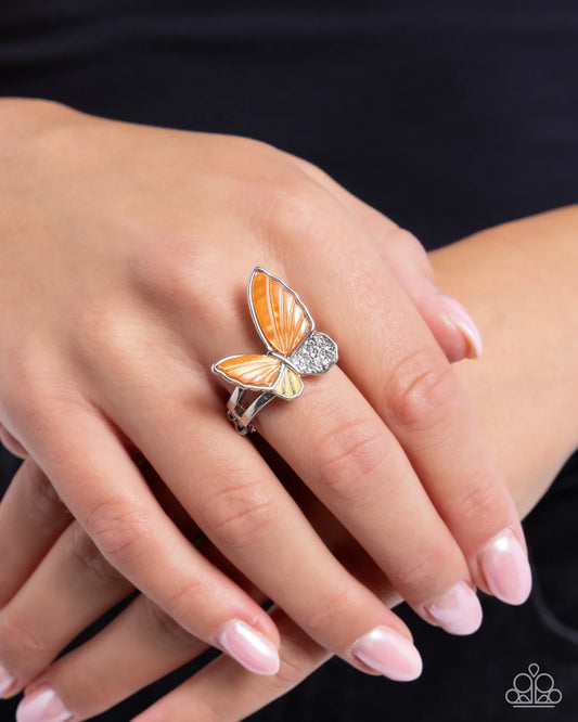 PAPARAZZI "FLUTTERING FIDELITY" ORANGE RING