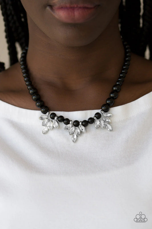 PAPARAZZI VINTAGE VAULT "SOCIETY SOCIALITE" BLACK NECKLACE